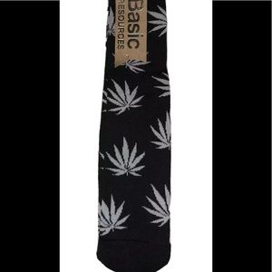 Basic Resources Crew Socks 3 Pair Men 6-12.5 Black White Gray Leaf Logo Plant